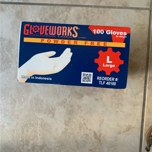 Gloveworks Industrial Latex Gloves New Box of 100 - Picture 2 of 3